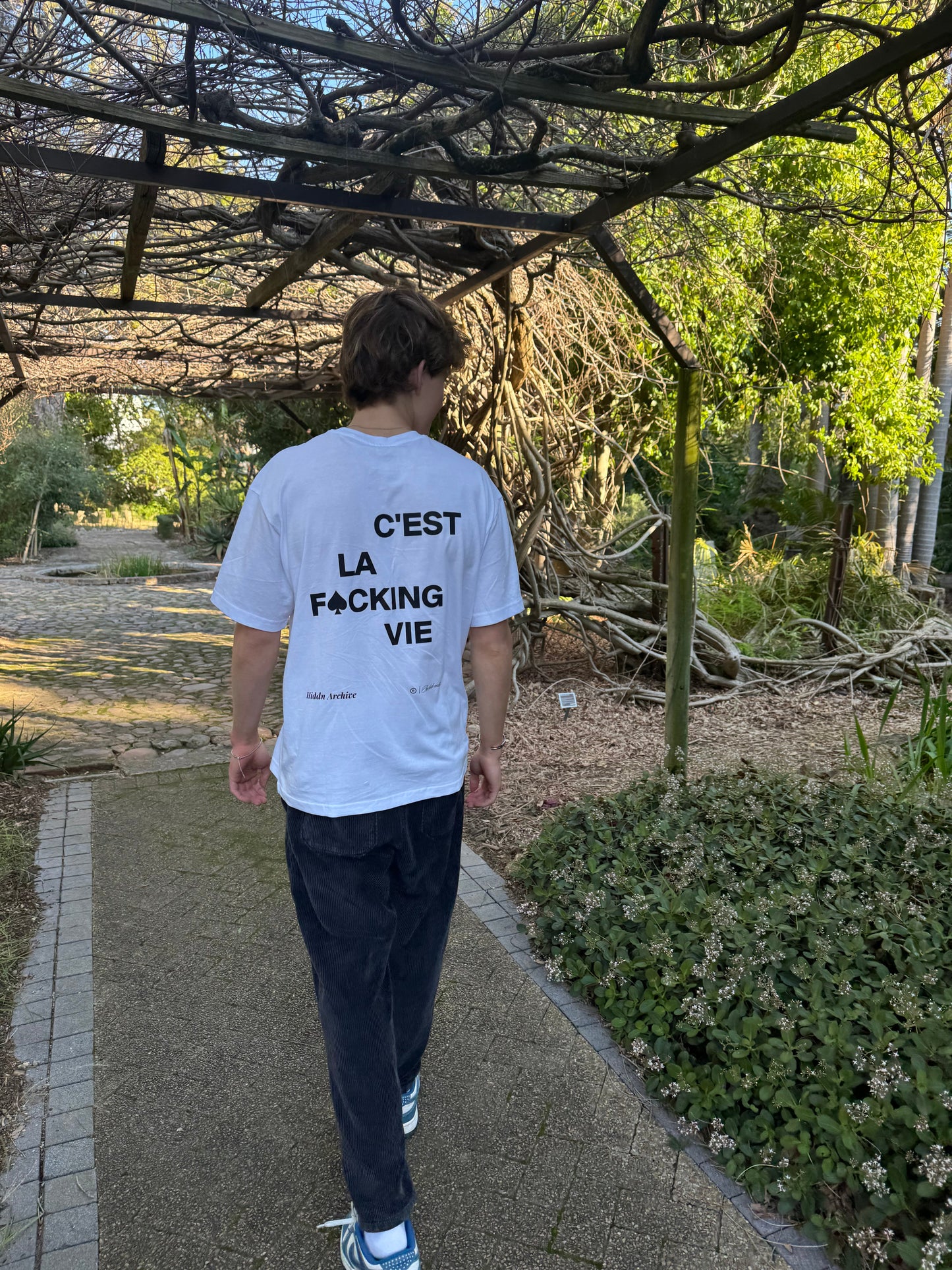 “Cest la vie” Over Sized Graphic Tee